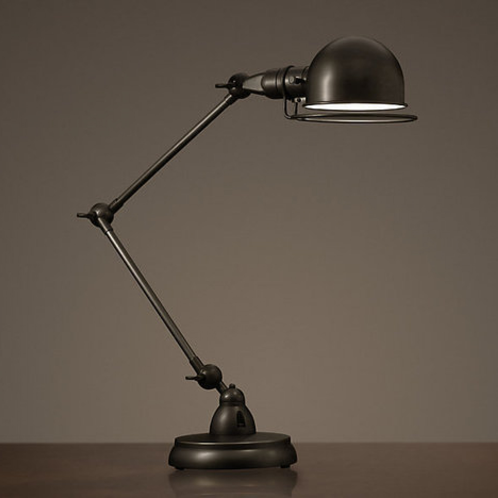 лампа на письменный стол